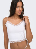 ONLVICKY  LACE SEAMLESS CROPPE D TOP NOOS 15190175