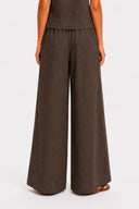06/PANTALONE AMPIO 23-PA-0557