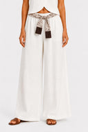 06/PANTALONE AMPIO 23-PA-0557