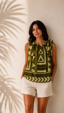 <p><em>New Arrivals</em></p>