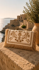 <p><em>New Arrivals</em></p>